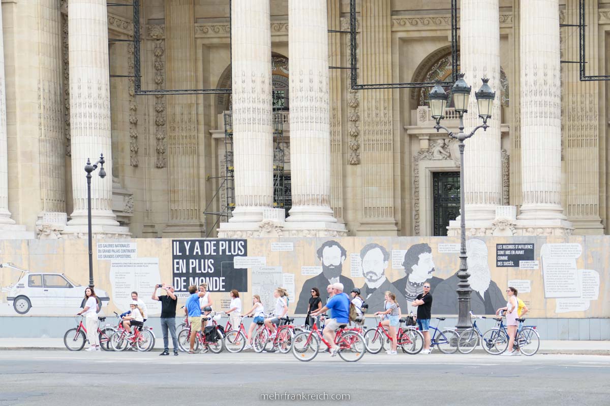 Grand Palais Fahrradfahren in Paris