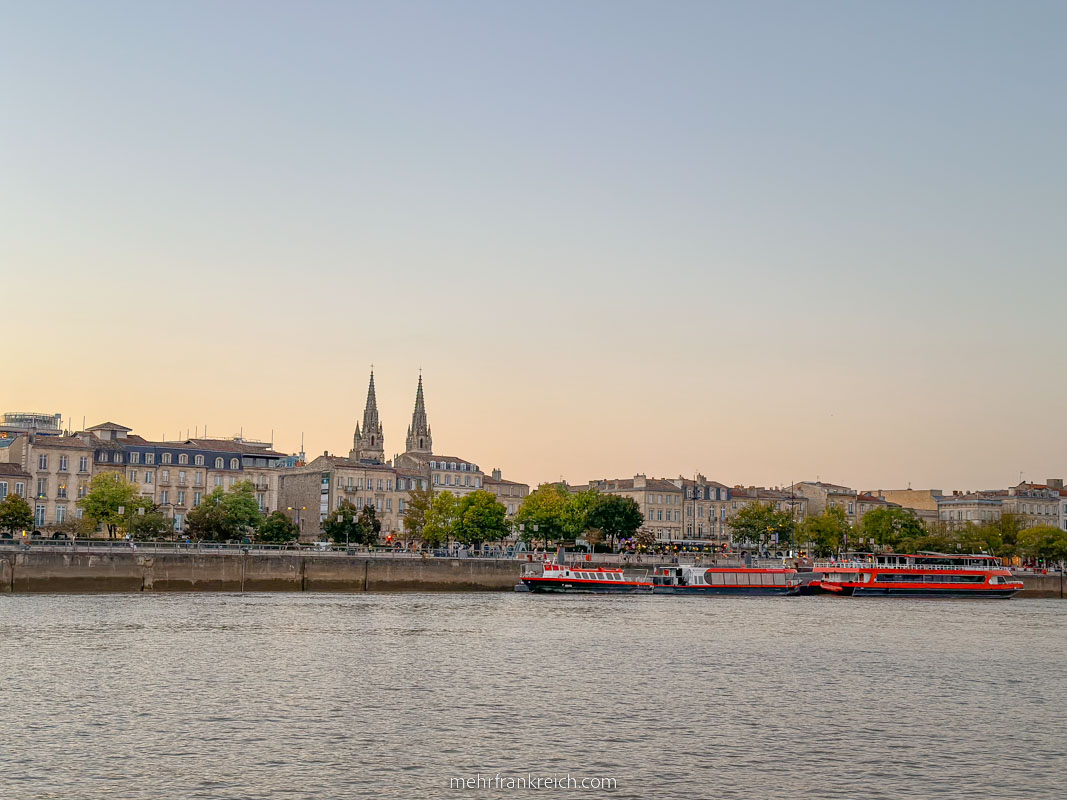 Quai Garonne Bordeaux Altstadt