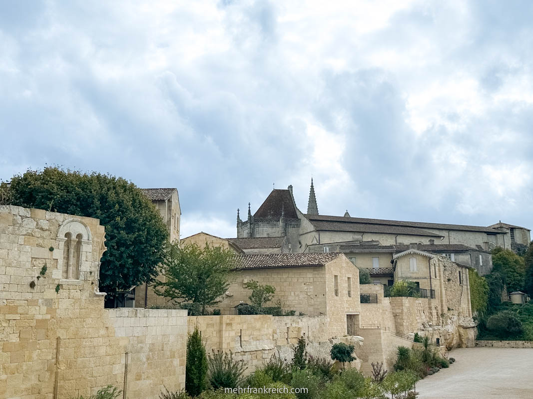 Stiftskirche Saint Emilion Bordeaux_