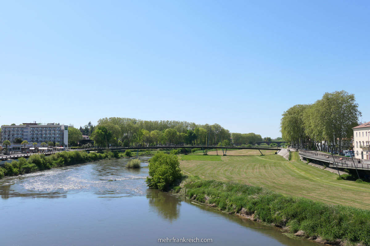 Spaziergang am Adour Dax Frankreich