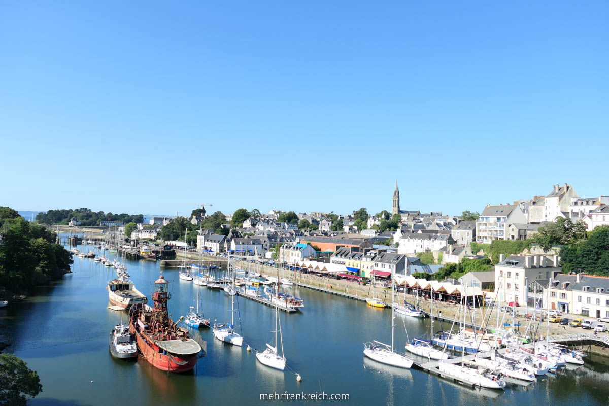 bretagne-douarnenez-quai-du-port-rhu