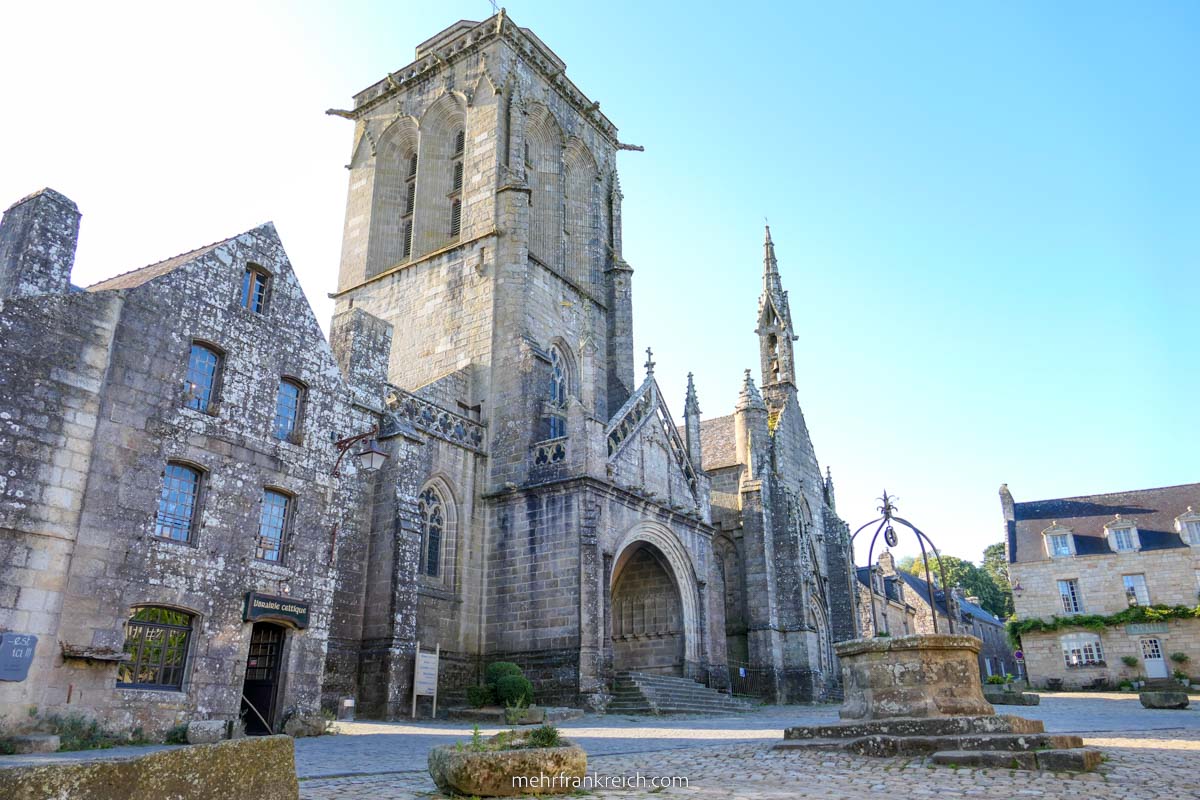 bretagne-locronan-sehenswuerdigkeit-saint-ronan